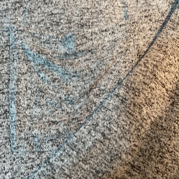 Old Navy Long Sleeve Pocket Tee Size L - Picture 3 of 3